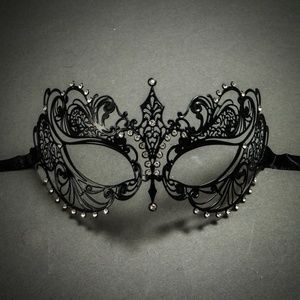 Charming Princess Diamond Venetian Masquerade Mask